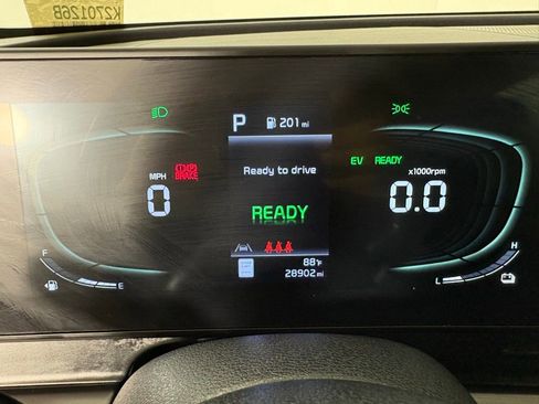 Used 2023 Kia Sportage EX AWD/4WD image 26