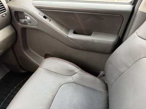 Used 2012 Nissan Frontier PRO-4X w/ Pro-4x Luxury Pkg image 32