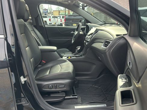 Used 2024 Chevrolet Equinox Premier image 13