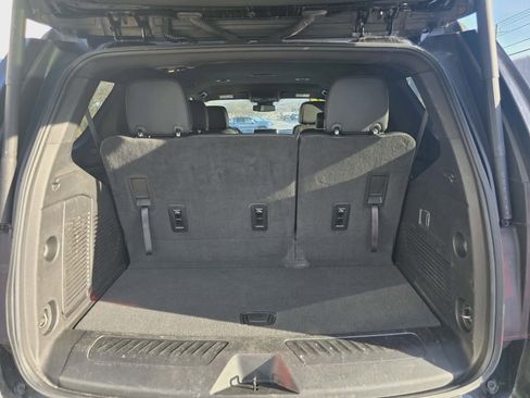 Used 2024 GMC Yukon SLT image 5