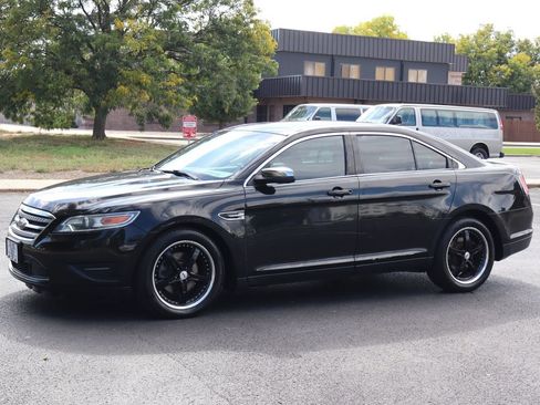 Used 2010 Ford Taurus Limited image 10