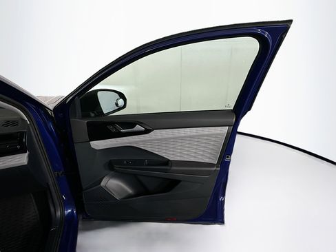 Used 2023 Volkswagen Taos S image 29