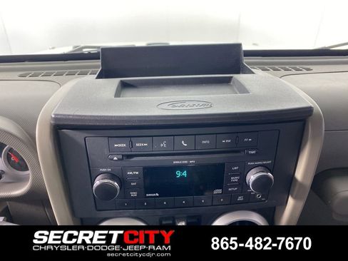 Used 2010 Jeep Wrangler Unlimited Sahara w/ Trailer Tow Group image 18