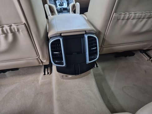 Used 2013 Porsche Cayenne AWD/4WD image 19