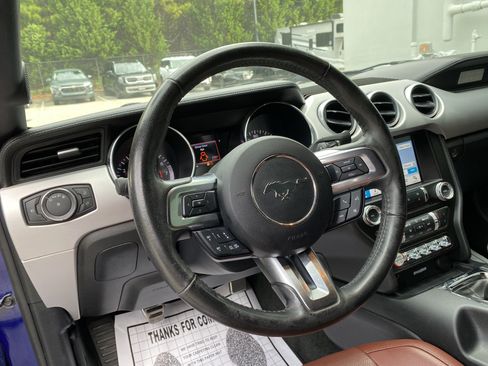 Used 2016 Ford Mustang GT Premium w/ Equipment Group 401A RWD image 17