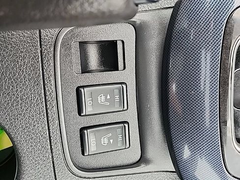 Used 2019 Nissan Sentra SR w/ Premium Package (SR) FWD image 23