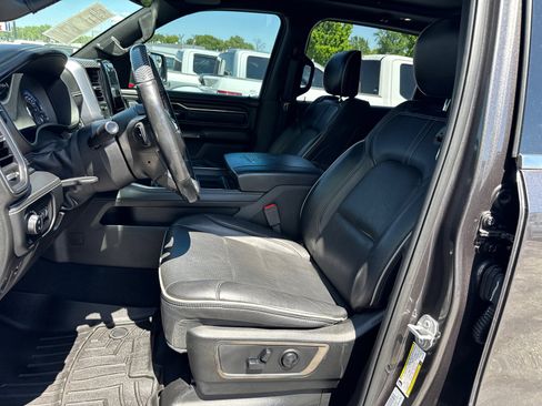 Used 2019 RAM 1500 Limited AWD/4WD image 9