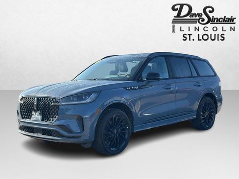 New 2026 Lincoln Aviator Reserve w/ Jet Appearance Package image 7