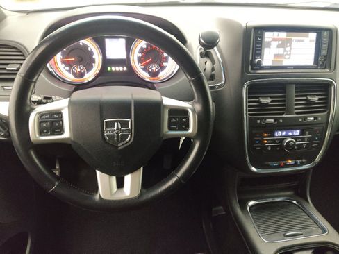Used 2018 Dodge Grand Caravan GT FWD image 22