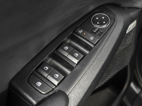 Used 2024 Kia Seltos SX w/ SX Sunroof Package image 36