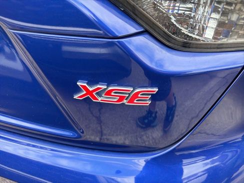 Used 2020 Toyota Corolla XSE FWD image 6