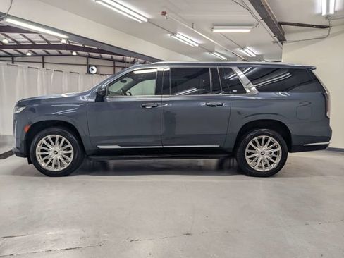 Used 2021 Cadillac Escalade ESV Premium Luxury AWD/4WD image 27