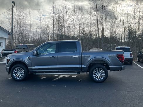 New 2025 Ford F150 Lariat w/ Equipment Group 501A Mid image 8
