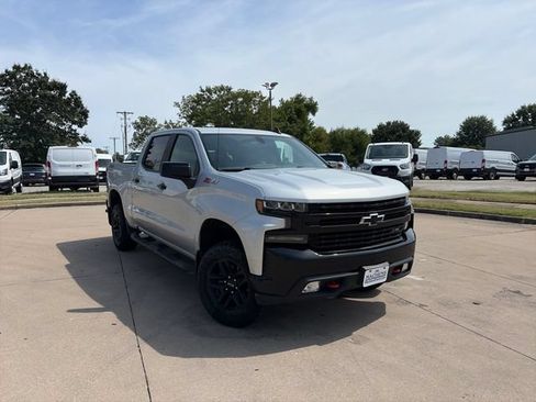 Used 2019 Chevrolet Silverado 1500 LT Trail Boss AWD/4WD image 7