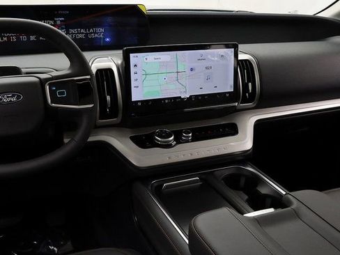 New 2025 Ford Expedition Active AWD/4WD image 16