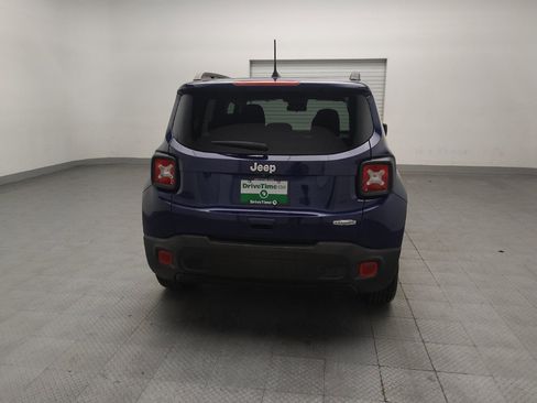 Used 2020 Jeep Renegade Latitude FWD image 7