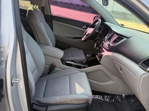 Used 2018 Hyundai Tucson SEL image 12
