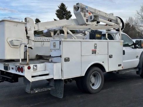 Used 2016 Ford F550 4x4 Regular Cab Super Duty image 3