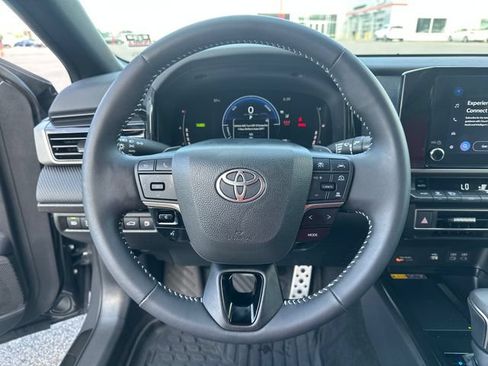 Used 2026 Toyota Camry SE FWD image 13