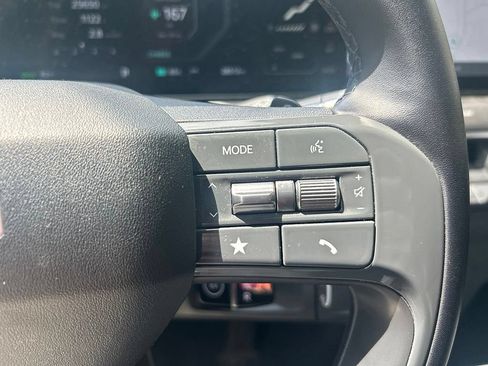 Used 2024 Kia EV9 Land AWD/4WD image 11