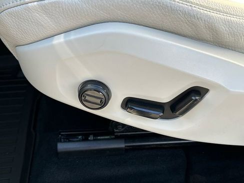 Certified 2023 Volvo XC60 B5 Core w/ Climate Package image 11