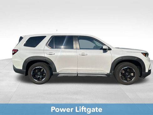 Used 2025 Honda Pilot EX-L image 9