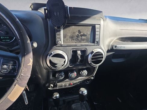 Used 2015 Jeep Wrangler Unlimited Sahara w/ Connectivity Group image 11