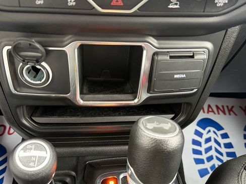 Used 2022 Jeep Wrangler Sport image 22