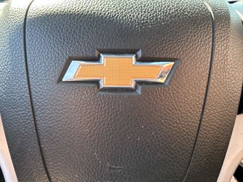 Used 2015 Chevrolet Cruze LT FWD image 21
