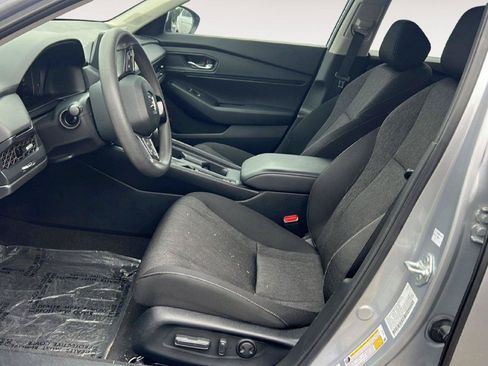 Used 2023 Honda Accord EX image 8