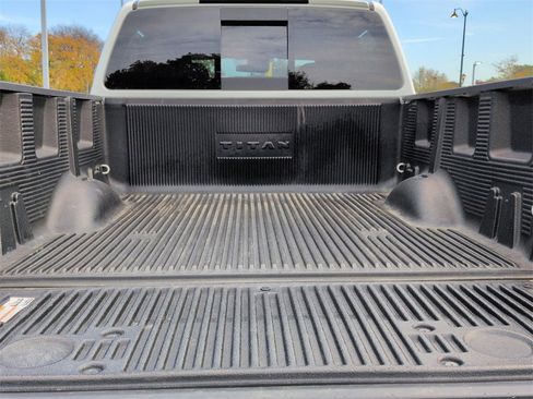 Used 2024 Nissan Titan SV w/ Accessory Utility Package image 17