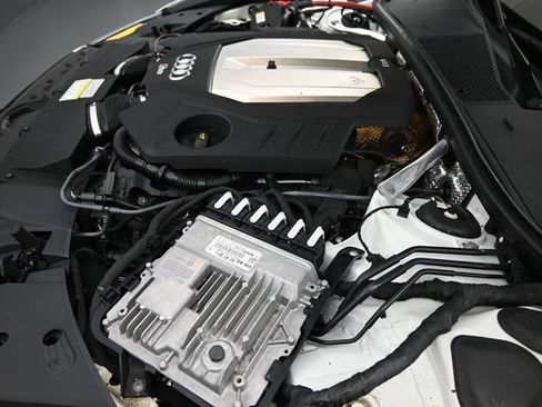 Used 2022 Audi RS 6 w/ Carbon Optic Package AWD/4WD image 25