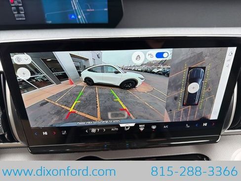 New 2026 Ford Expedition Active image 11