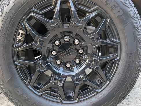 New 2026 GMC Hummer EV 4x4 Crew Cab image 6