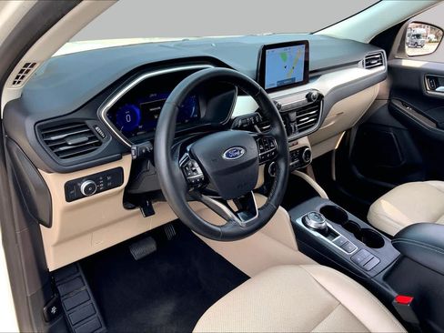 Used 2022 Ford Escape SEL w/ Technology Package FWD image 16