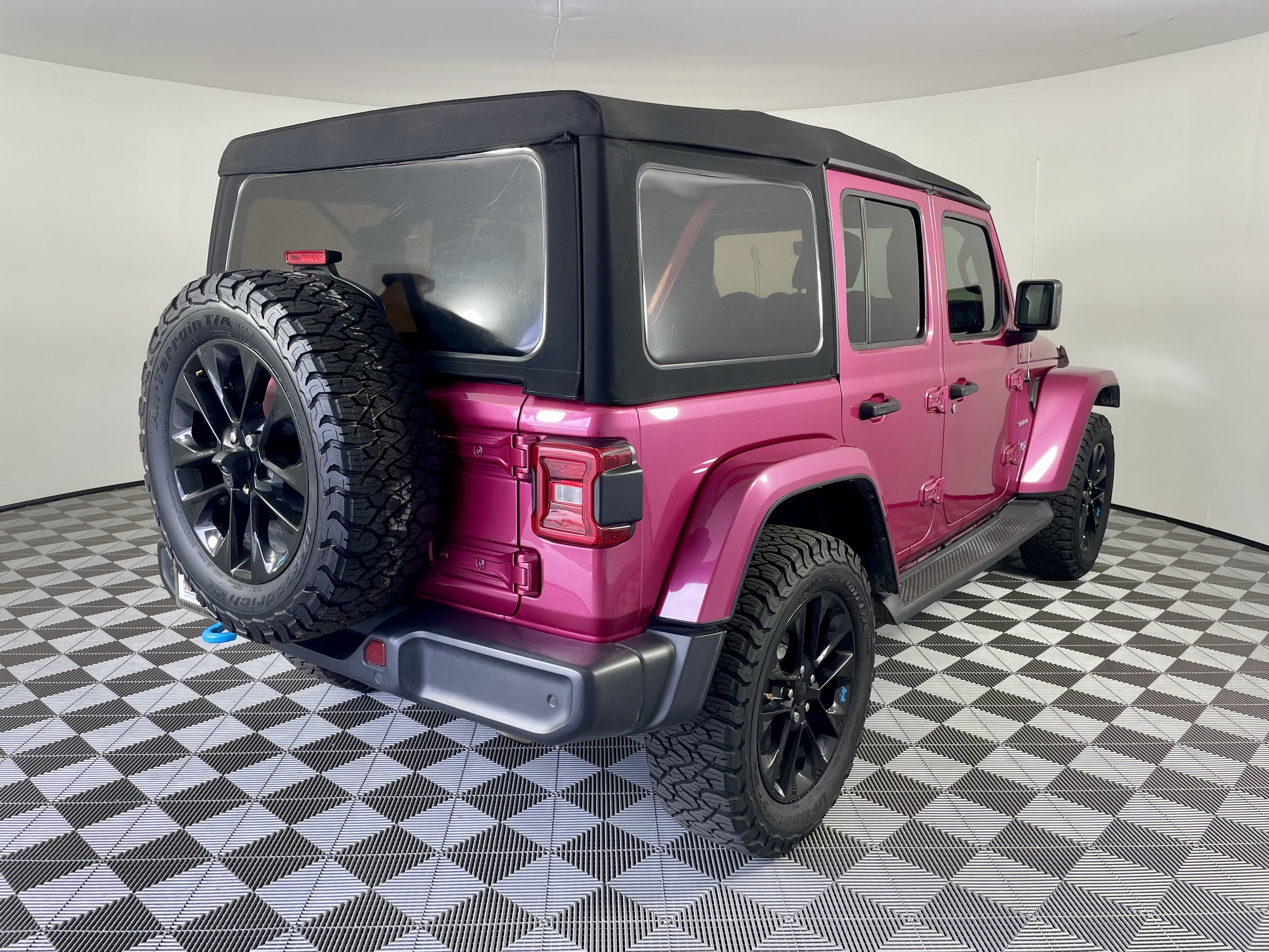 Certified 2022 Jeep Wrangler Unlimited Sahara w/ Safety Group AWD/4WD image 5