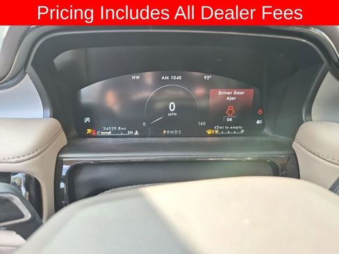 Used 2023 Lincoln Nautilus FWD image 6