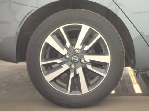 Used 2025 Nissan Versa SV image 20