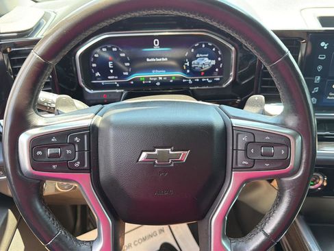 Used 2022 Chevrolet Silverado 1500 RST AWD/4WD image 19