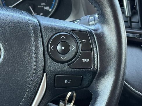 Used 2017 Toyota RAV4 XLE FWD image 21