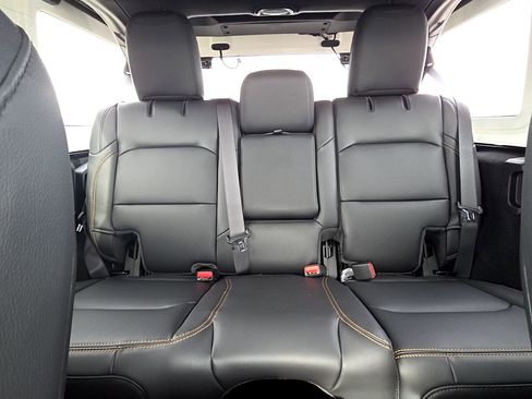 New 2026 Jeep Wrangler Unlimited Sahara image 18