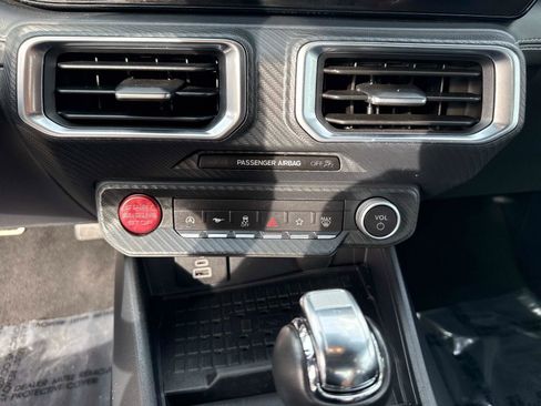 Used 2024 Ford Mustang Premium image 22