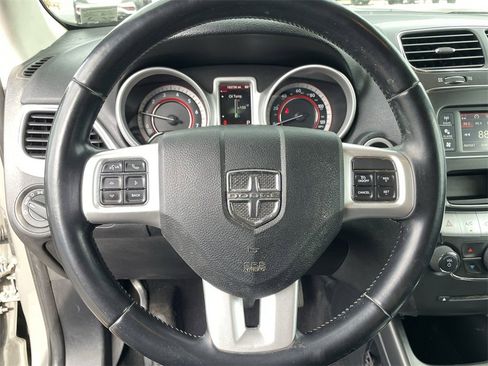 Used 2020 Dodge Journey SE w/ SE Popular Equipment Group image 14