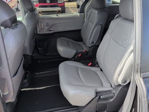 Used 2024 Toyota Sienna XLE image 13