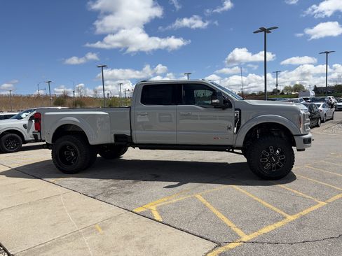 New 2026 Ford F350 Lariat w/ Lariat Premium Package AWD/4WD image 5