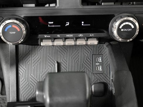 Certified 2024 Toyota Tacoma SR5 image 34