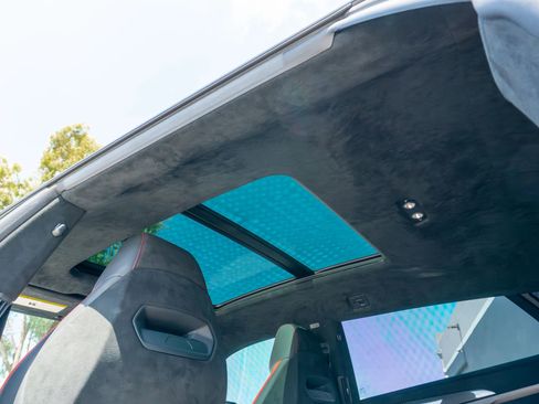 Used 2023 Lamborghini Urus Performante AWD/4WD image 57