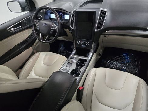Used 2022 Ford Edge Titanium image 21