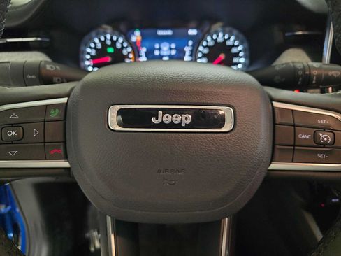 Used 2024 Jeep Compass Latitude AWD/4WD image 23