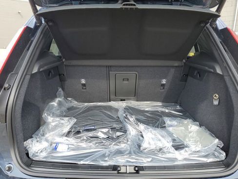 New 2026 Volvo XC40 B5 Plus w/ Protection Package Premier image 29